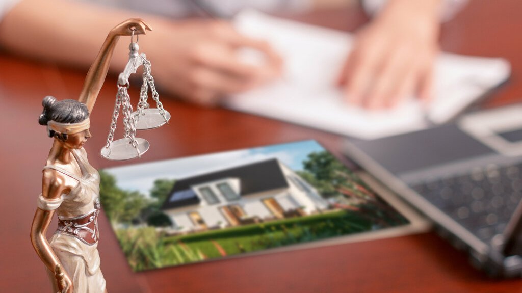 baurecht-recht-bau-gesetz-versicherung-haus-04